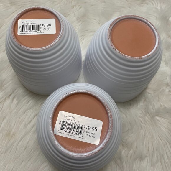 (set of 3) 5 inch matte White Ceramic textured horizontal stripe pattern planter - Picture 7 of 9